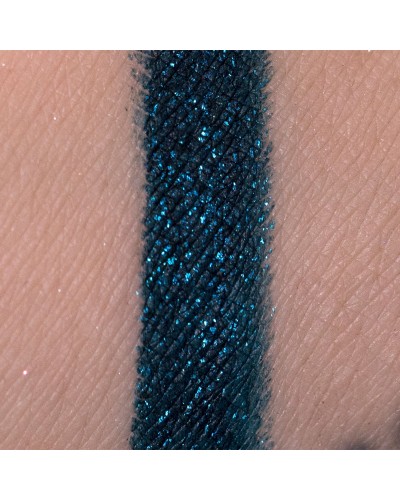 Atria Crayon - LH Cosmetics