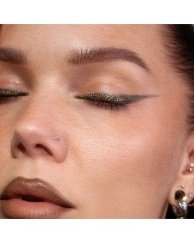 Gemma Crayon - LH Cosmetics