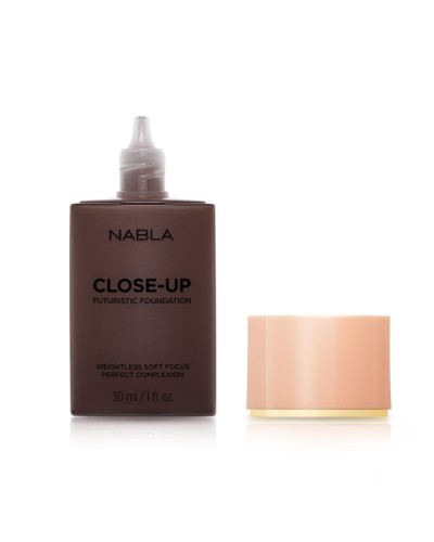 Close-Up Futuristic Foundation D50 - Nabla