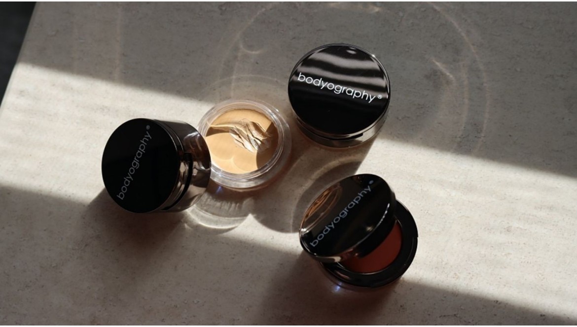 Cover + Correct Under Eye Concealer Duo - Precorrector y corrector en un mismo envase